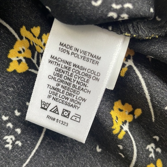 CeCe blouse - Picture 3 of 6